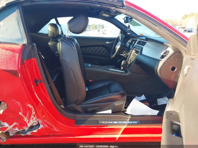 2013 FORD MUSTANG 1ZVBP8EM8D5208602 Photo 4