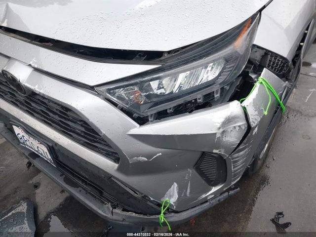 Toyota RAV4 LE 2020 JTMH1RFV1LD054945 Image 18