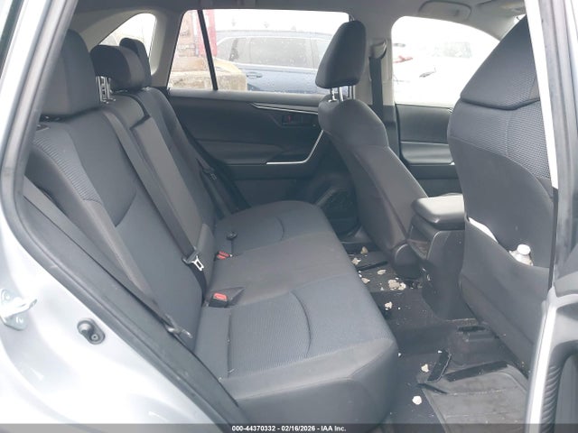 Toyota RAV4 LE 2020 JTMH1RFV1LD054945 Image 8