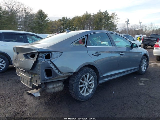 5NPE24AF9JH687722 Hyundai SONATA SE