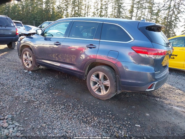 Toyota Highlander Limited 2018 5TDDZRFH2JS843804 Image 3