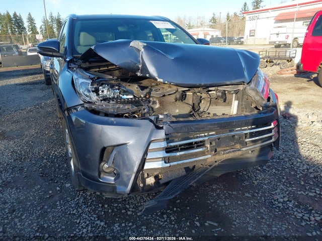 Toyota Highlander Limited 2018 5TDDZRFH2JS843804 Image 6