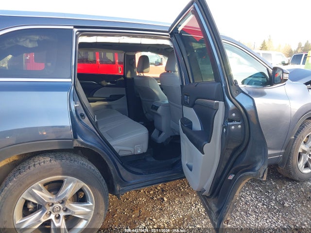 Toyota Highlander Limited 2018 5TDDZRFH2JS843804 Image 8