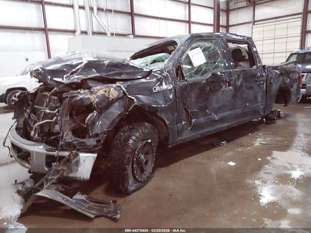Ford F-150 Xlt 2016 1FTEW1E87GKE52521 Image 2