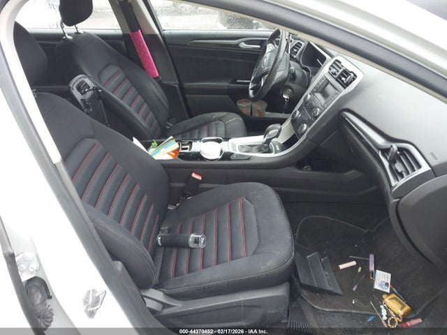 44370452 :رقم المزاد ، 1FA6P0H70E5366130 vin ، 2014 Ford Fusion Se مزاد بيع