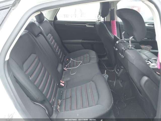 44370452 :رقم المزاد ، 1FA6P0H70E5366130 vin ، 2014 Ford Fusion Se مزاد بيع