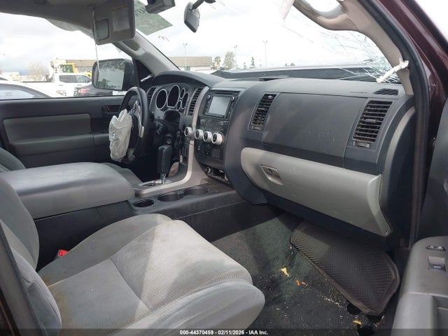 5TDZY5G13ES054683 Toyota Sequoia Sr5 5.7l V8