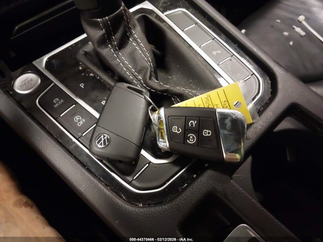 2023 Volkswagen Arteon 2.0t Sel R-line მანქანა იყიდება აუქციონზე, vin: WVWAR7AN0PE014538, აუქციონის ნომერი: 44370466