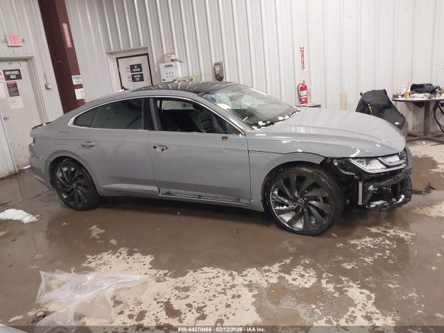 2023 Volkswagen Arteon 2.0t Sel R-line მანქანა იყიდება აუქციონზე, vin: WVWAR7AN0PE014538, აუქციონის ნომერი: 44370466