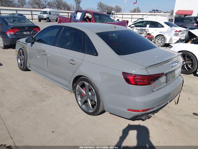 2019 AUDI S4 WAUC4AF46KA003450 Photo 2
