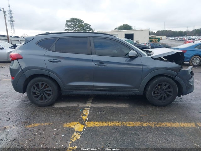 Auction sale of the 2017 Hyundai Tucson Se Plus, vin: KM8J3CA48HU481923, lot number: 44370480