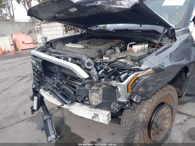 2023 TOYOTA TUNDRA HYBRID 5TFJC5DB0PX016883 Photo 5