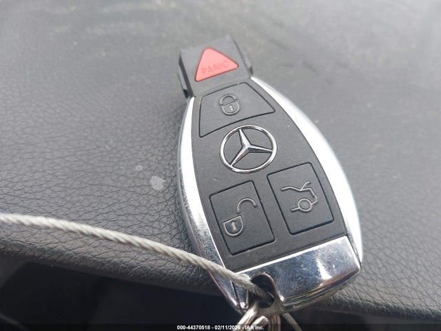 2014 Mercedes-benz E 350 მანქანა იყიდება აუქციონზე, vin: WDDHF5KB5EB040038, აუქციონის ნომერი: 44370518