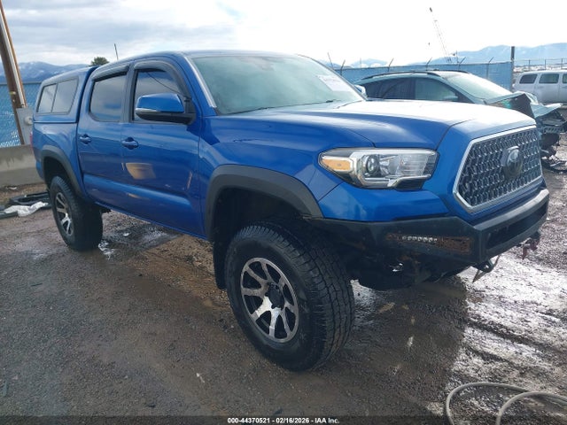 Продаж на аукціоні авто 2018 Toyota Tacoma Trd Off Road, vin: 3TMCZ5AN6JM172204, номер лоту: 44370521