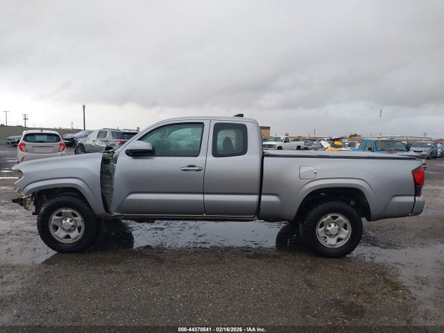 5TFSX5EN3JX062572 Toyota Tacoma Sr