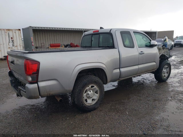 5TFSX5EN3JX062572 Toyota Tacoma Sr