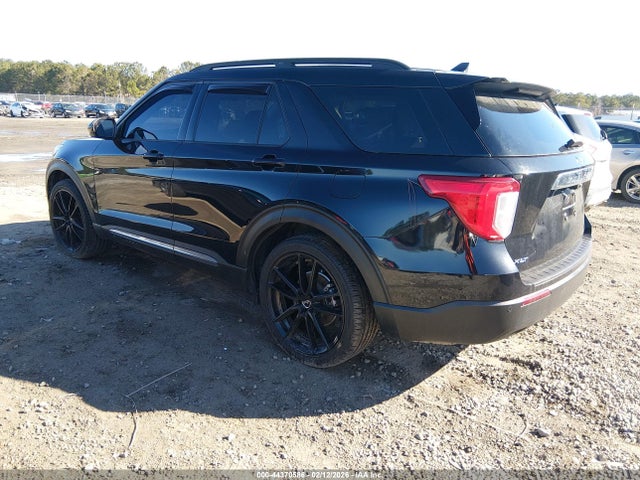 2022 FORD EXPLORER 1FMSK7DH4NGA13064 Photo 2