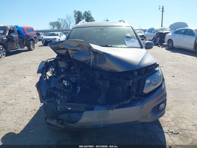 44370587 :رقم المزاد ، WVGAV7AX6CW002682 vin ، 2012 Volkswagen Tiguan S/se/sel مزاد بيع