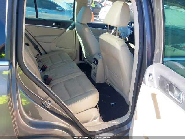 2012 VOLKSWAGEN TIGUAN WVGAV7AX6CW002682 Photo 7