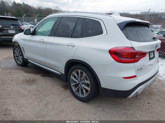 2019 BMW X3 5UXTR9C52KLP93753 Photo 2