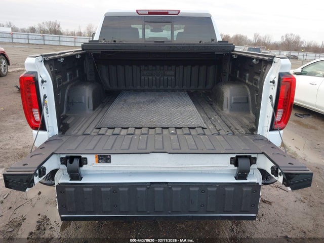 44370620 :رقم المزاد ، 3GTUUDEL1TG176913 vin ، 2026 Gmc Sierra 1500 , Short Bed, Slt, 4wd مزاد بيع