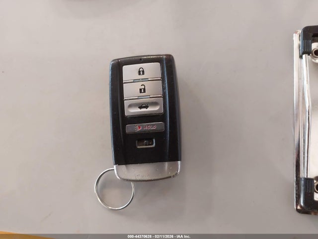 44370628 :رقم المزاد ، 19UUB1F32LA006837 vin ، 2020 Acura Tlx Standard مزاد بيع