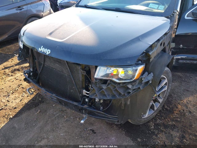 Продаж на аукціоні авто 2018 Jeep Grand Cherokee Overland 4x4, vin: 1C4RJFCG9JC211228, номер лоту: 44370635