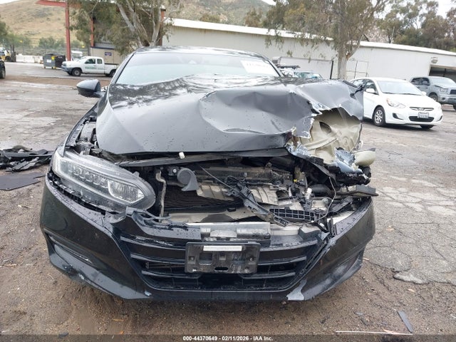 1HGCV1F31JA012614 Honda Accord Sport