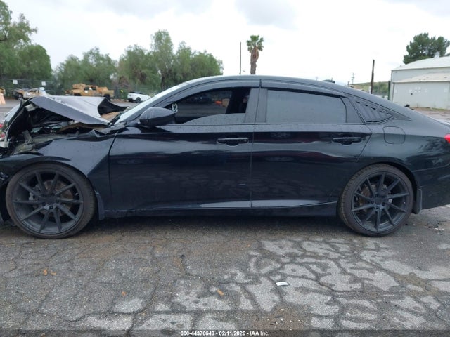 1HGCV1F31JA012614 Honda Accord Sport