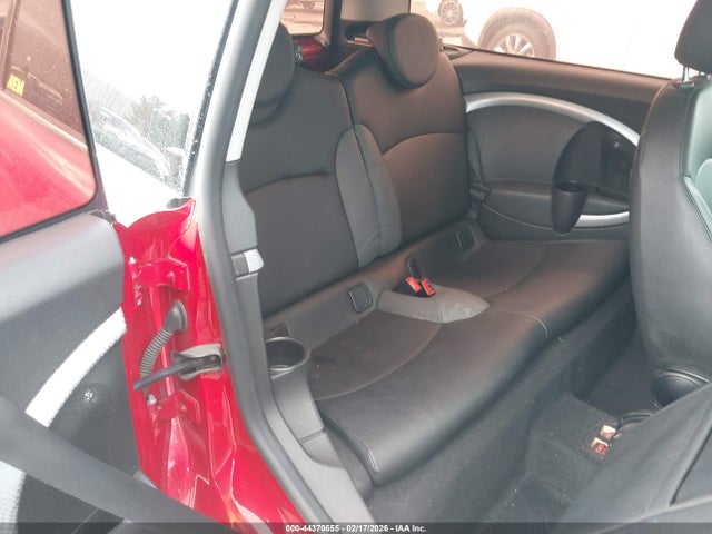 2010 MINI COOPER S CLUBMAN WMWMM3C56ATP94157 Photo 7