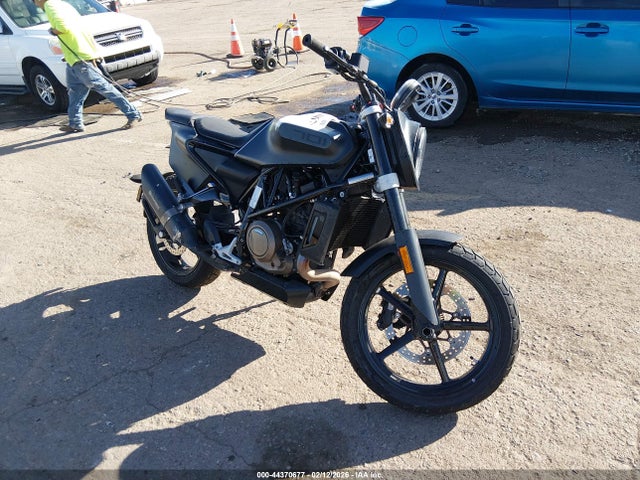 Продаж на аукціоні авто 2019 Husqvarna Svartpilen 701, vin: VBKUBV404KM756976, номер лоту: 44370677
