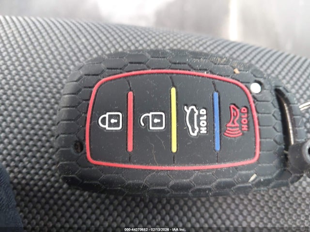 KMHC75LC0JU073208 Hyundai Ioniq Hybrid Sel