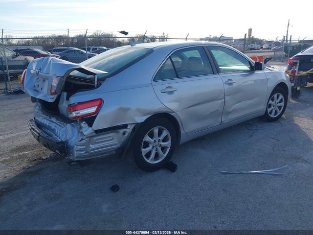 2011 Toyota Camry Le მანქანა იყიდება აუქციონზე, vin: 4T1BF3EK2BU185002, აუქციონის ნომერი: 44370694