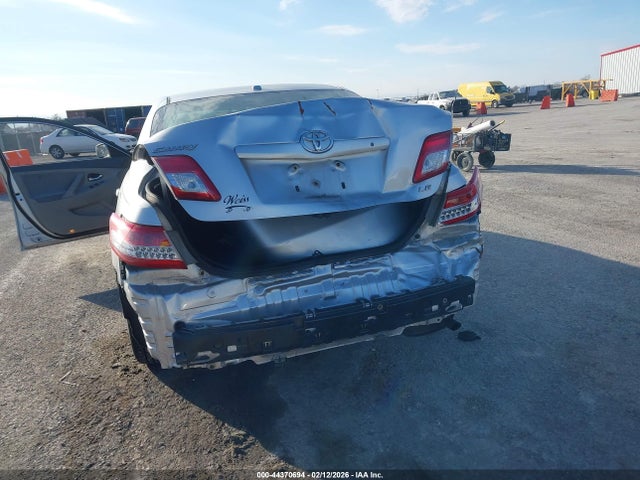 2011 Toyota Camry Le მანქანა იყიდება აუქციონზე, vin: 4T1BF3EK2BU185002, აუქციონის ნომერი: 44370694
