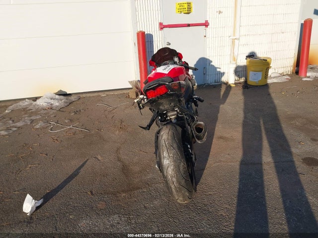 JS1GT78A6G2100267 Suzuki GSX-R1000