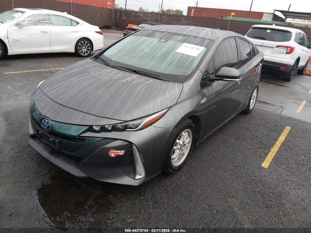 JTDKARFP7H3001946 Toyota Prius Prime Premium
