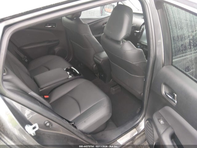JTDKARFP7H3001946 Toyota Prius Prime Premium