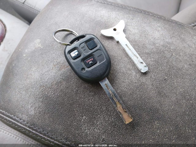 Продажа на аукционе авто 2003 Lexus Es 300, vin: JTHBF30G030136640, номер лота: 44370728