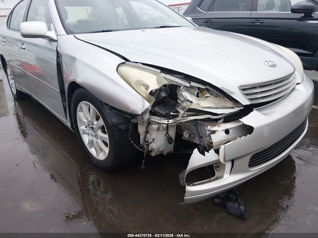 Продажа на аукционе авто 2003 Lexus Es 300, vin: JTHBF30G030136640, номер лота: 44370728