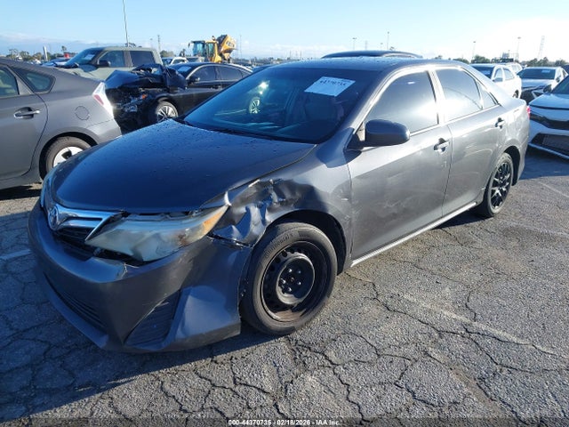 44370735 :رقم المزاد ، 4T1BF1FK0CU036785 vin ، 2012 Toyota Camry Le مزاد بيع