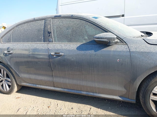 2019 Volkswagen Passat 2.0t Wolfsburg Edition მანქანა იყიდება აუქციონზე, vin: 1VWLA7A34KC008483, აუქციონის ნომერი: 44370754