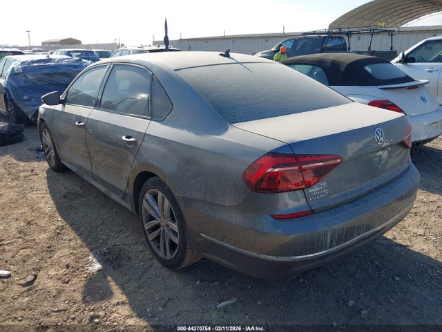 2019 Volkswagen Passat 2.0t Wolfsburg Edition მანქანა იყიდება აუქციონზე, vin: 1VWLA7A34KC008483, აუქციონის ნომერი: 44370754