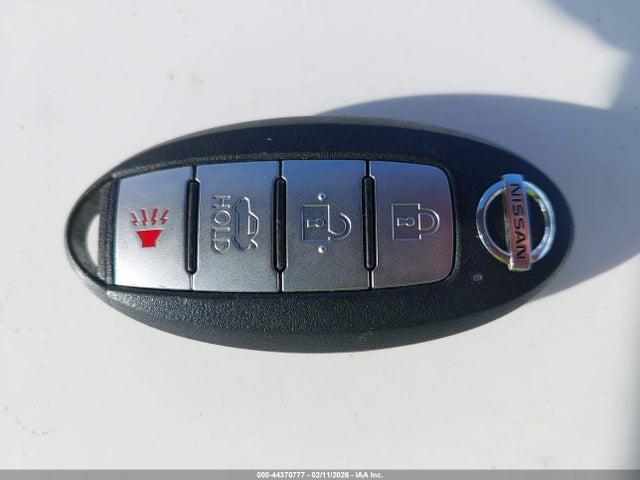 3N1CN8BV0ML877329 Nissan Versa S 5-speed Manual Transmission