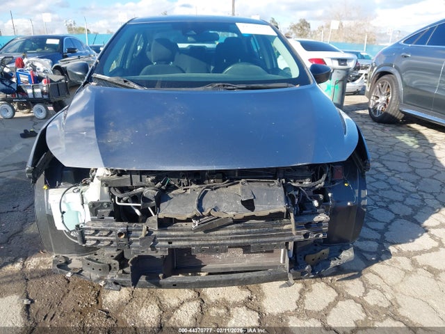 3N1CN8BV0ML877329 Nissan Versa S 5-speed Manual Transmission