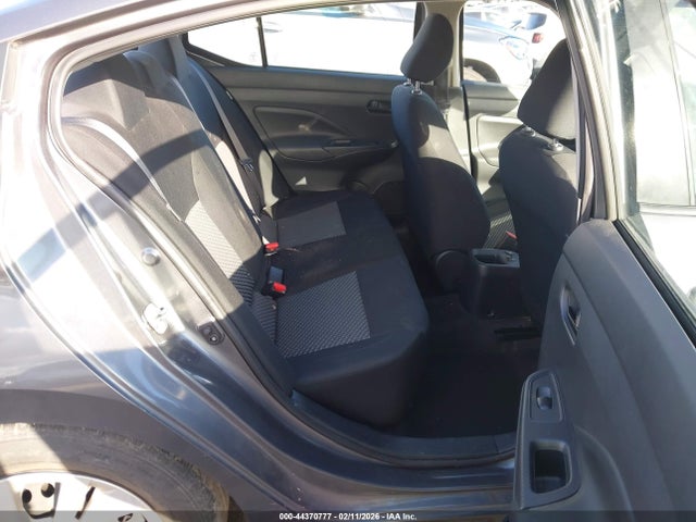 3N1CN8BV0ML877329 Nissan Versa S 5-speed Manual Transmission