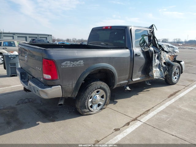 3C6UR5CJXJG388884 RAM 2500 Tradesman 4x4 6&#039;4 Box