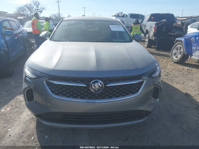 44370924 :رقم المزاد ، LRBFZRR42PD021525 vin ، 2023 Buick Envision Avenir Fwd مزاد بيع