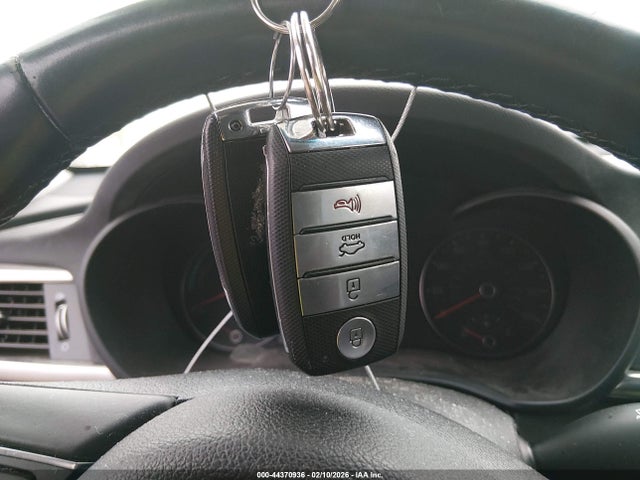 KNAGU4LE2H5017914 KIA Optima Hybrid Ex