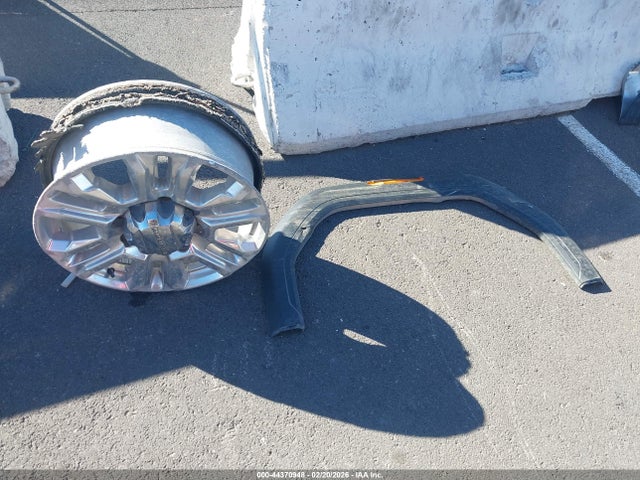 1GT49WEY2MF203547 GMC Sierra 3500hd 4wd Standard Bed Denali