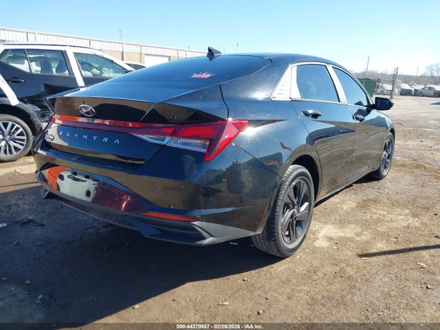 44370957 :رقم المزاد ، 5NPLS4AG7MH035346 vin ، 2021 Hyundai Elantra Sel مزاد بيع
